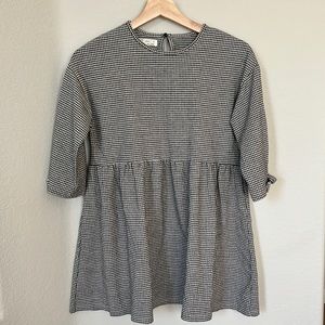 Zara black and white houndstooth (checkered) dress. Size 9